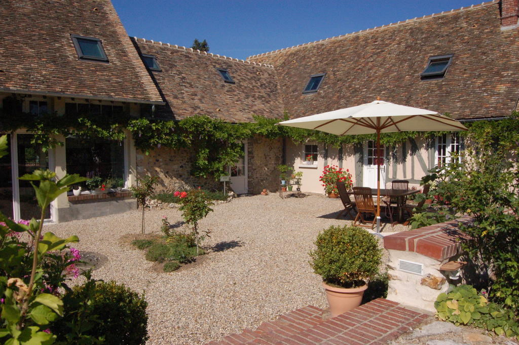 La Chaiserie La Croix-Saint-Leufroy Exterior foto